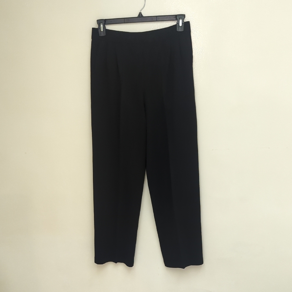 Lovely Without Label Saint John Slacks